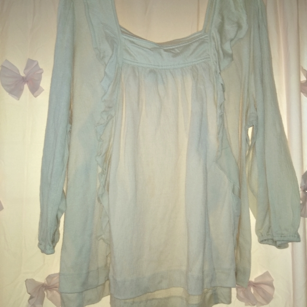 Women's ruffle top